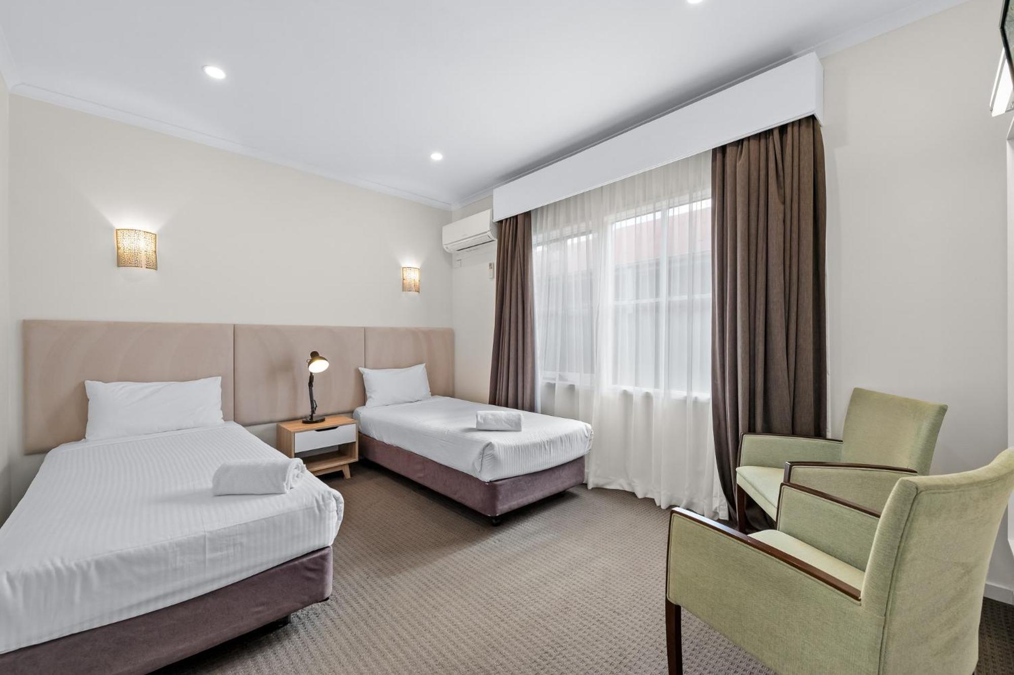 Rowville International Hotel Exteriér fotografie