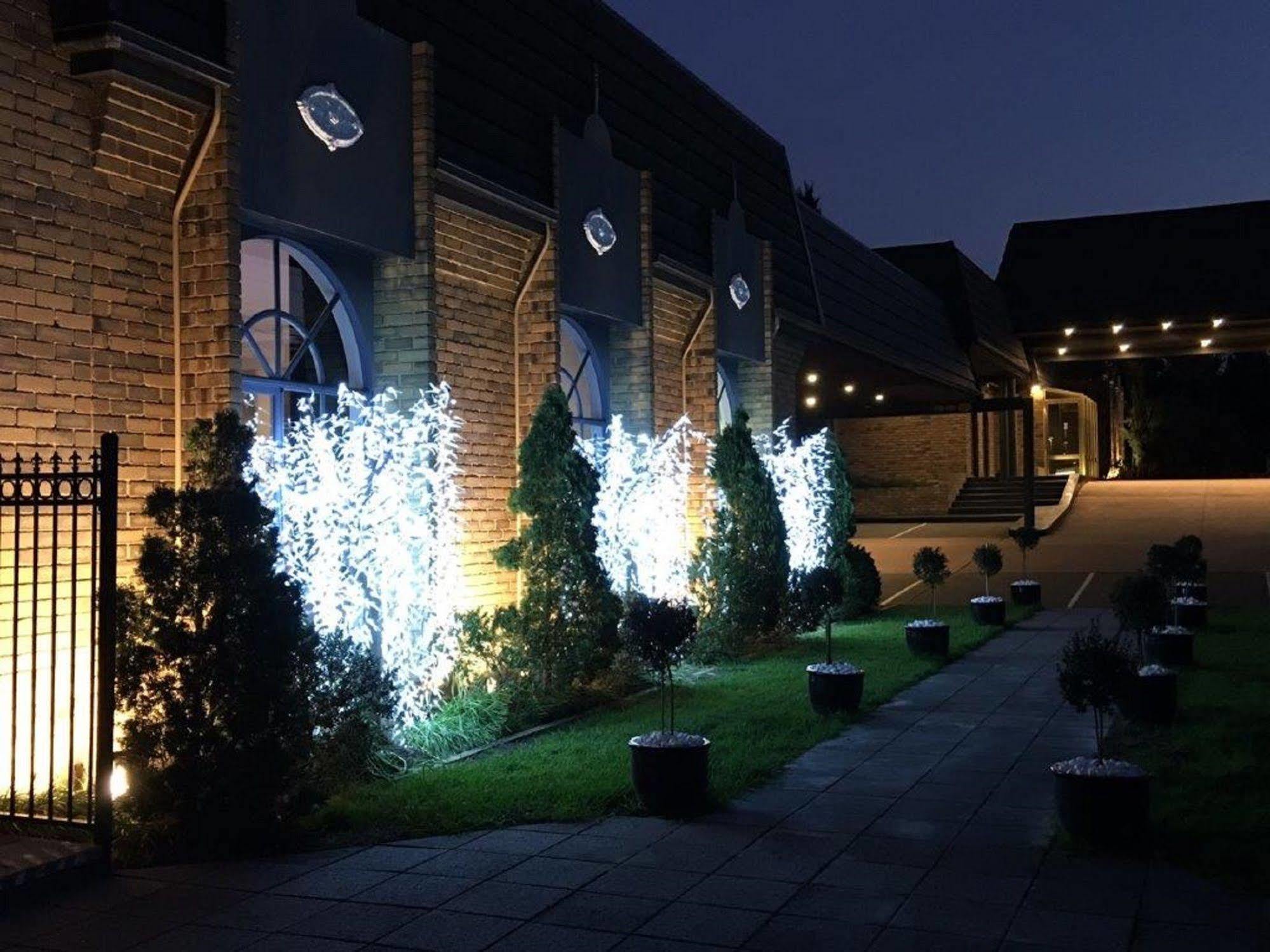 Rowville International Hotel Exteriér fotografie