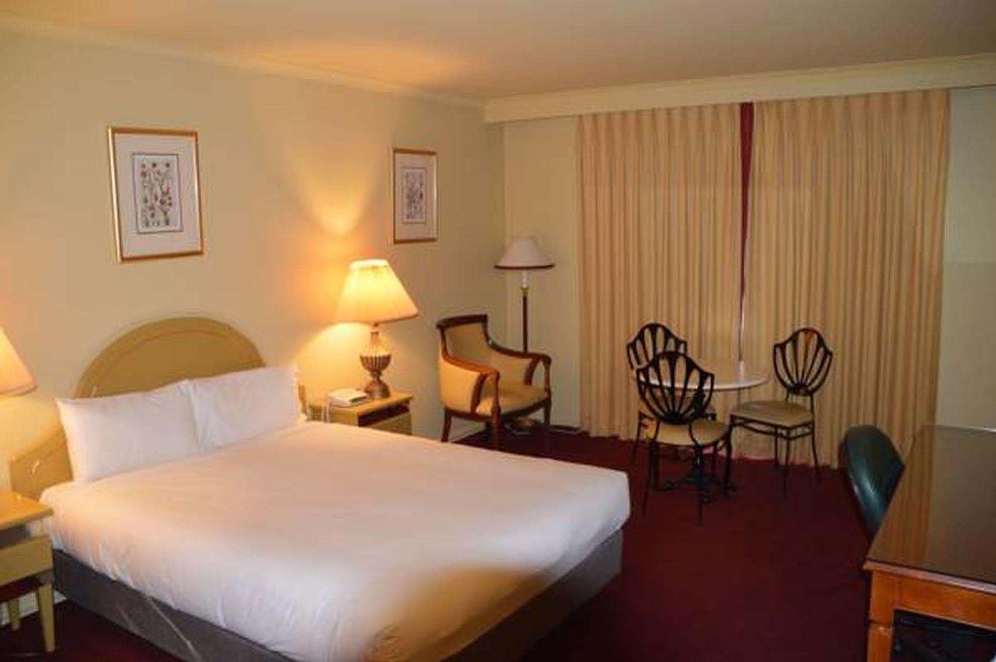 Rowville International Hotel Exteriér fotografie